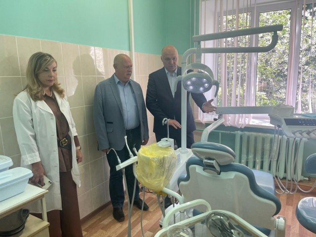 Новая стоматологическая установка появилась в Кстовском районе при поддержке депутатов
