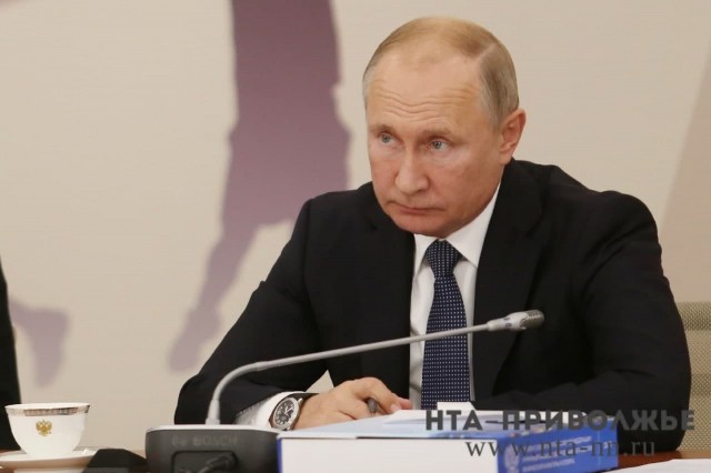 Владимир Путин торжественно открыл Оренбургскую областную клиническую инфекционную больницу 
